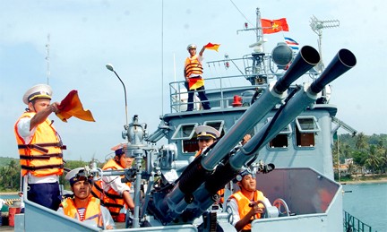 Hải quân nhân dân Việt Nam kỷ niệm 50 năm Ngày truyền thống đánh thắng trận đầu - ảnh 1